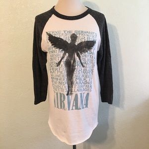 Nirvana Raglan Sleeve T-Shirt Size Medium